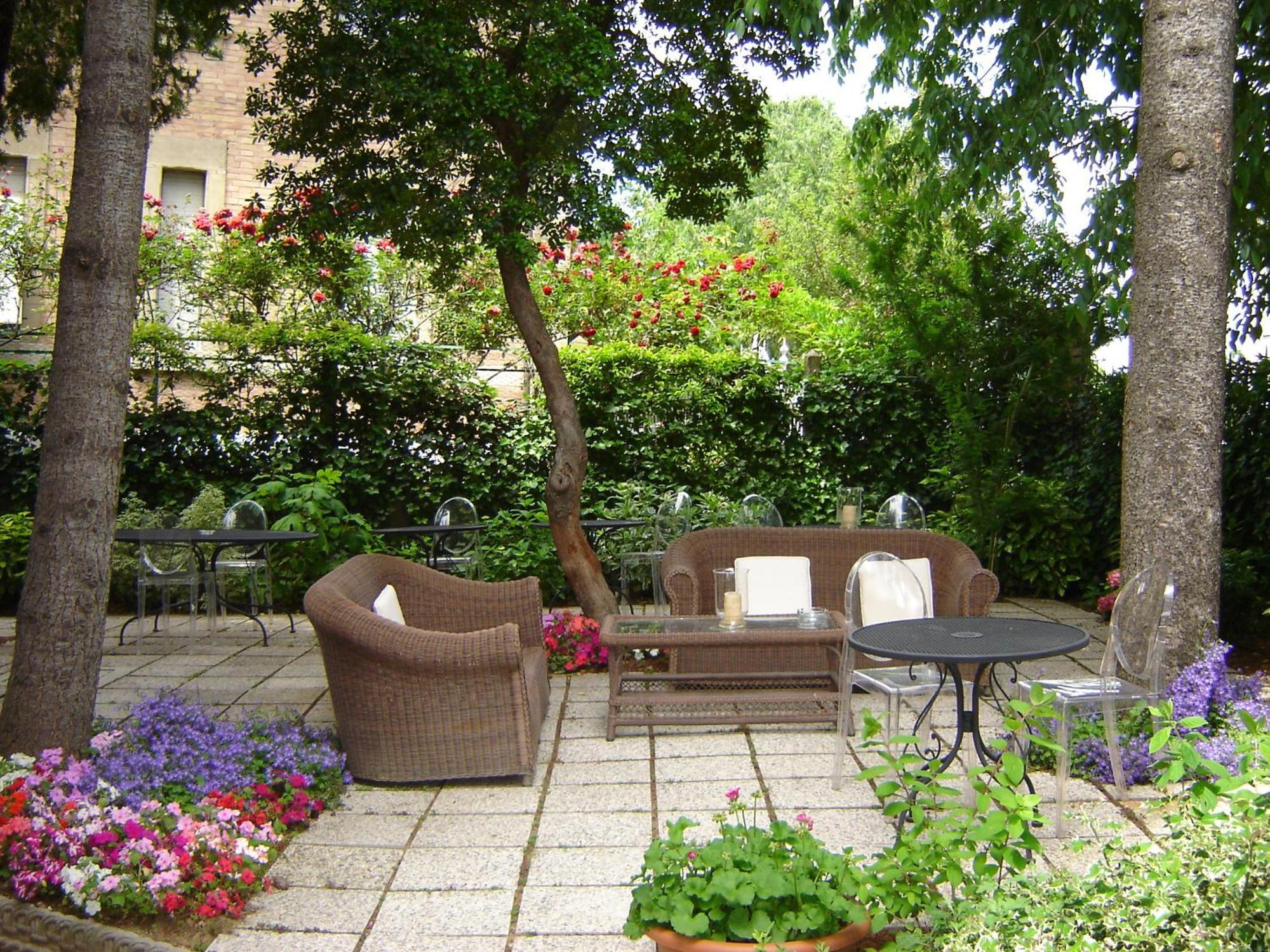 Villa Elda Boutique Hotel Siena Exterior photo