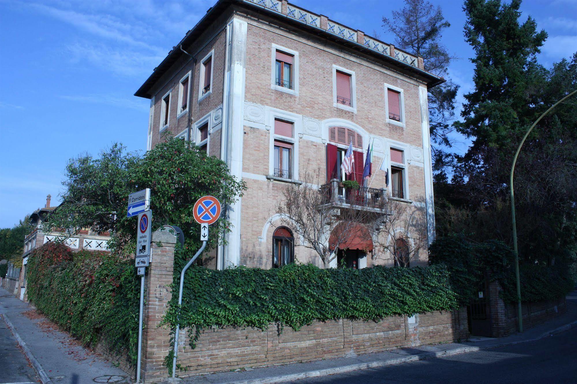 Villa Elda Boutique Hotel Siena Exterior photo