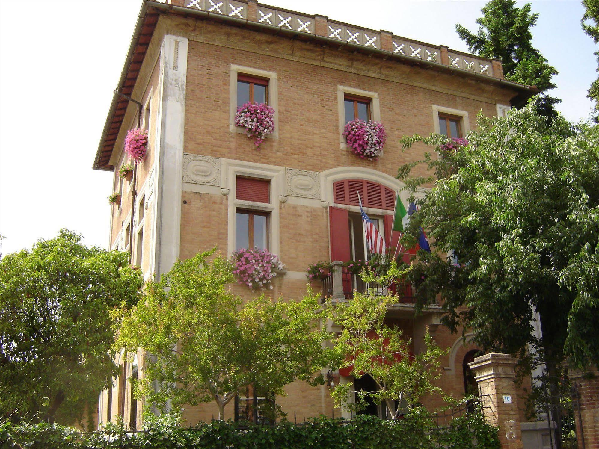 Villa Elda Boutique Hotel Siena Exterior photo