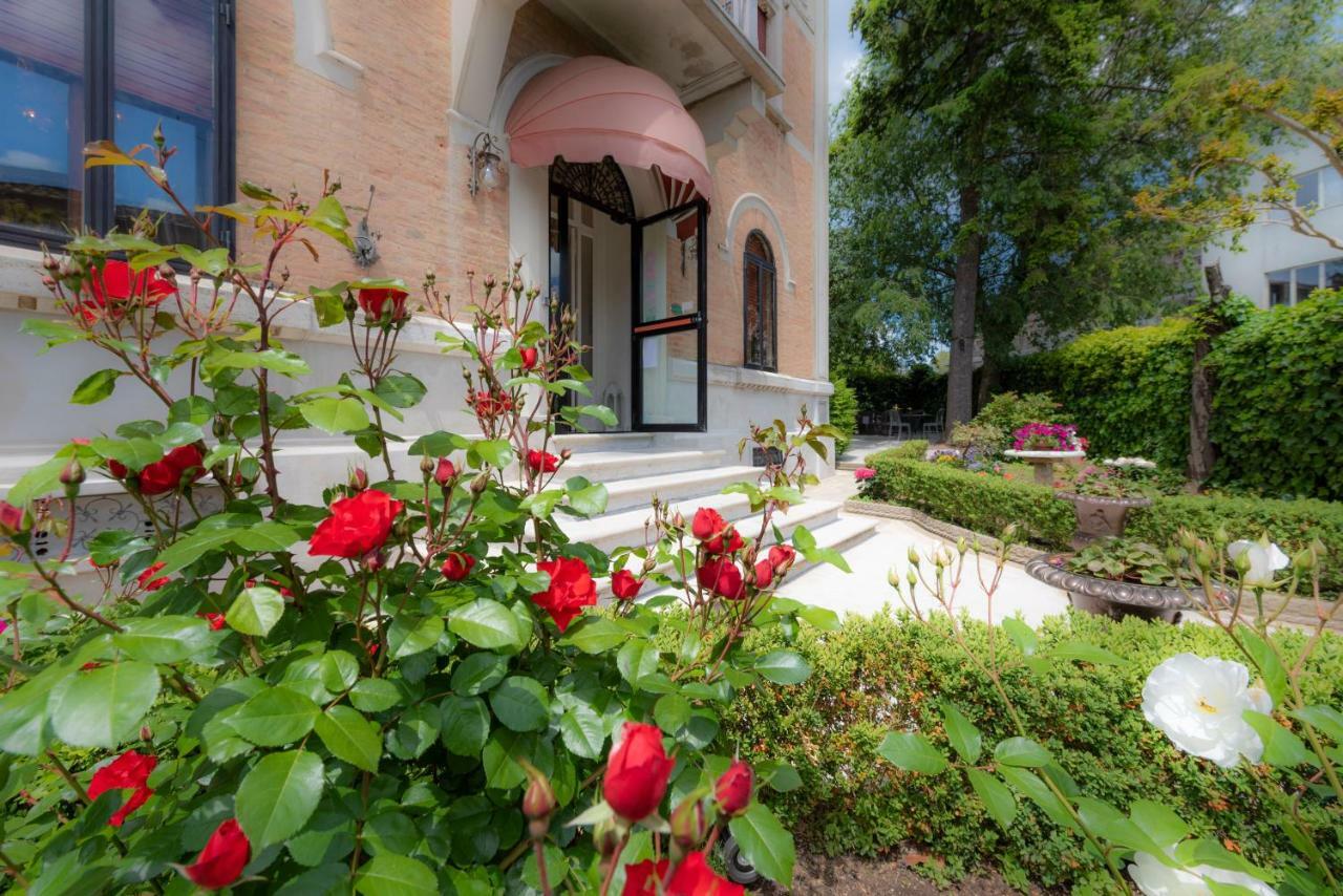 Villa Elda Boutique Hotel Siena Exterior photo